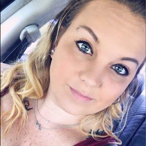 Meet your Posher, Kristin